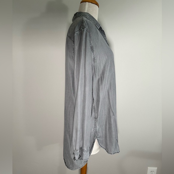 Chambray Button Down Shirt - Picture 3 of 4